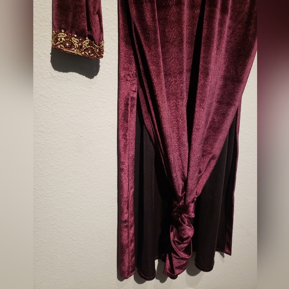 Handmade Beaded Velvet Dress - Picture 4 of 8